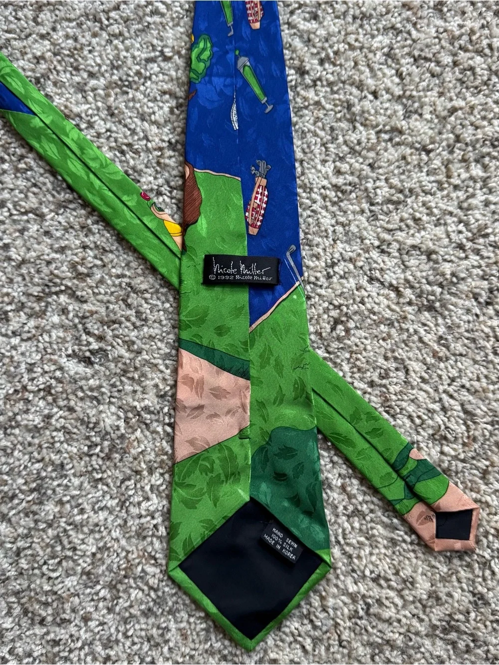 Vintage 1992 Nicole Miller Golf Tie 100% Silk Golfer Novelty Hand Sewn Korea